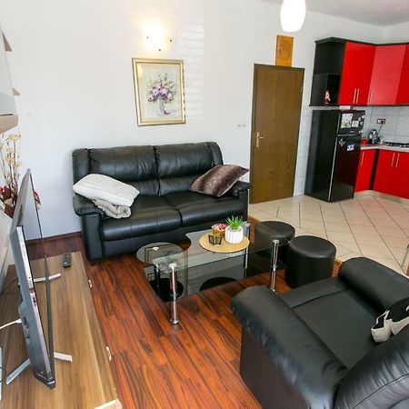 Apartament Apartman Antea Kaštel Stari Zewnętrze zdjęcie