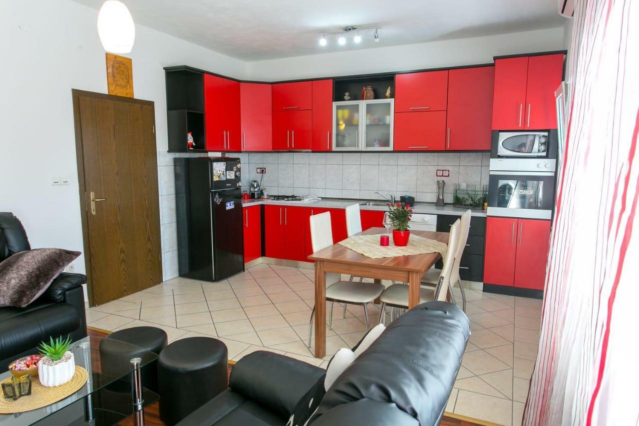Apartament Apartman Antea Kaštel Stari Zewnętrze zdjęcie