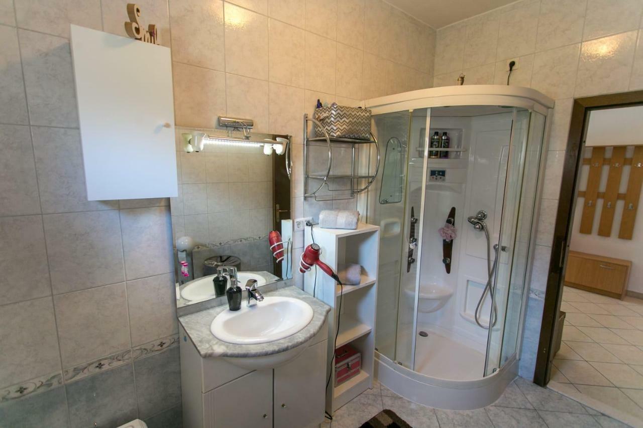 Apartament Apartman Antea Kaštel Stari Zewnętrze zdjęcie