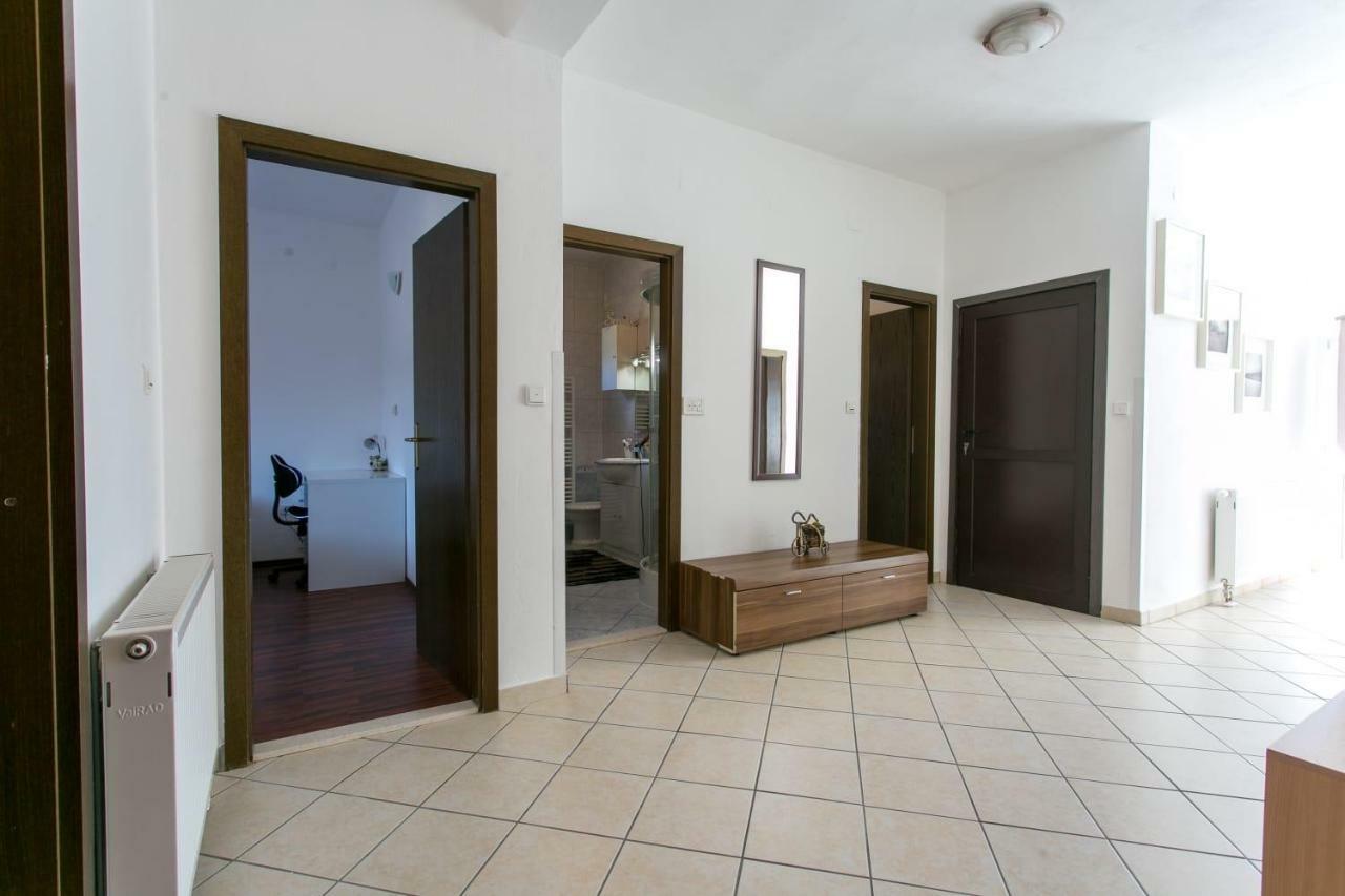 Apartament Apartman Antea Kaštel Stari Zewnętrze zdjęcie