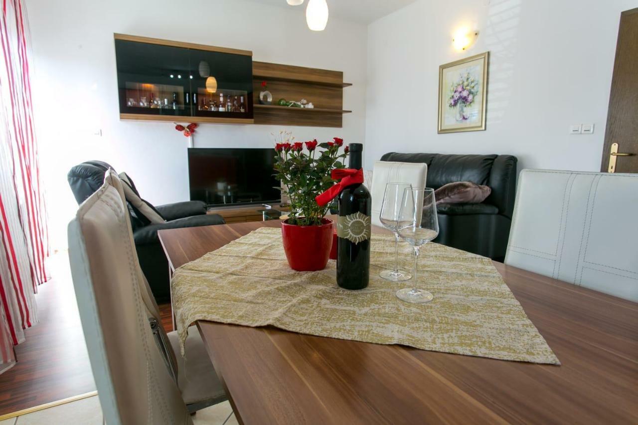 Apartament Apartman Antea Kaštel Stari Zewnętrze zdjęcie