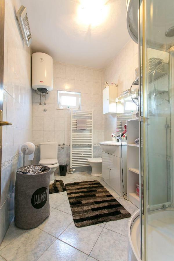 Apartament Apartman Antea Kaštel Stari Zewnętrze zdjęcie