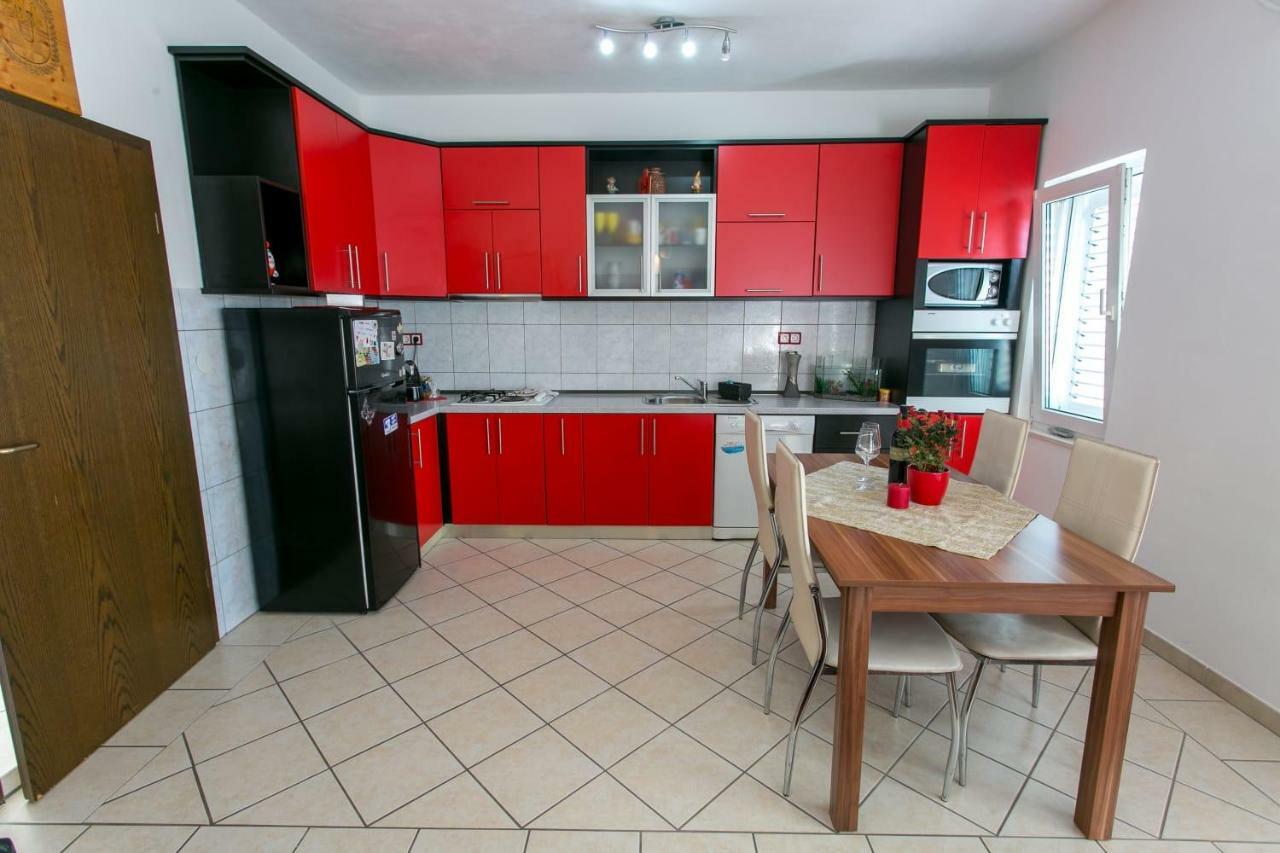 Apartament Apartman Antea Kaštel Stari Zewnętrze zdjęcie